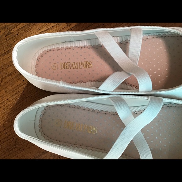 DREAM PAIRS  girl’s Ballet flats with double straps. Sz 5 in girls - Picture 4 of 7